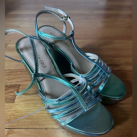 Kenneth Cole | Celia Ankle Strap Platform Wedge Sandal - Picture 8 of 8